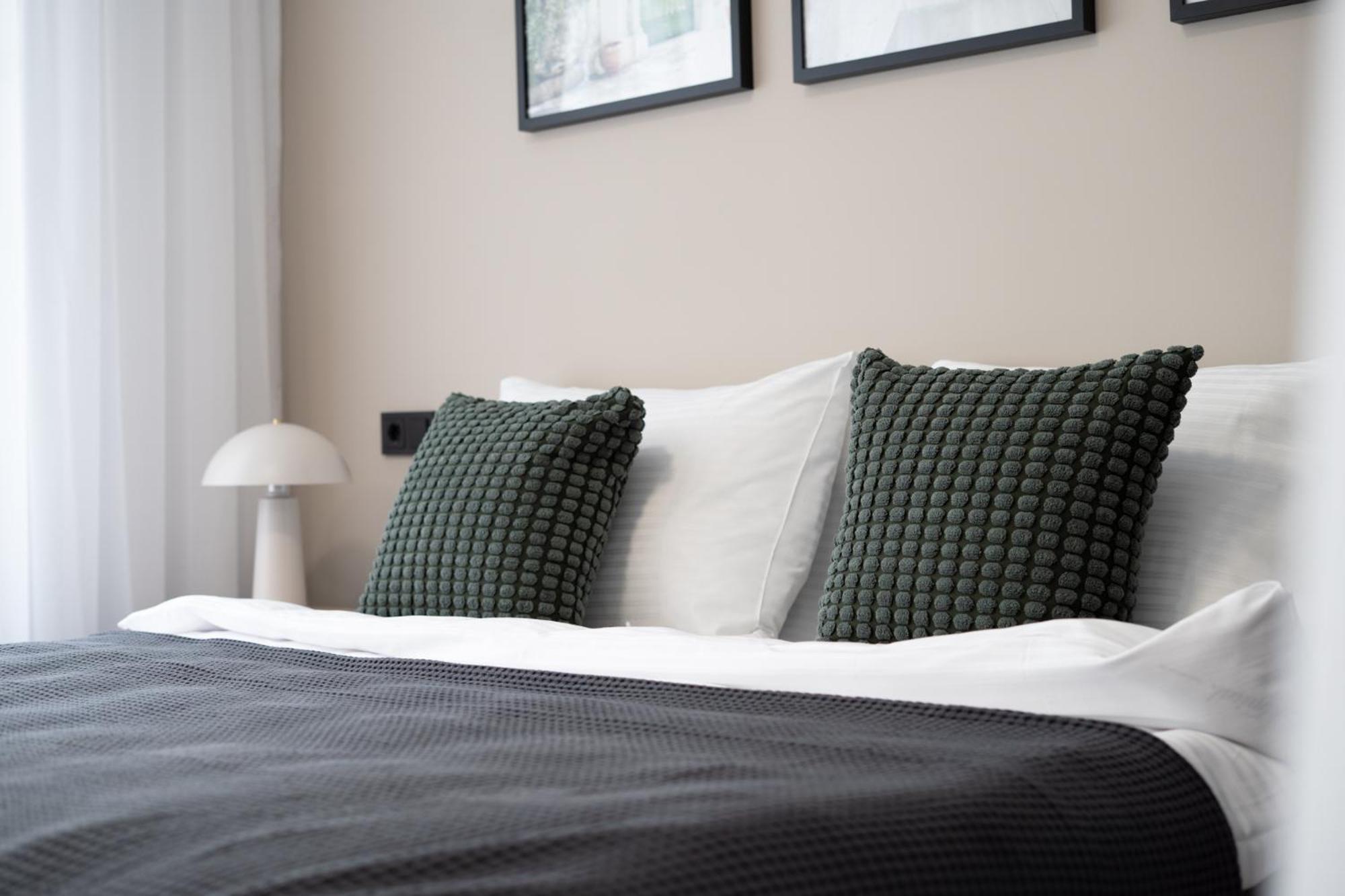 Central Bonn Apartments I Private Parking I Home2Share Экстерьер фото